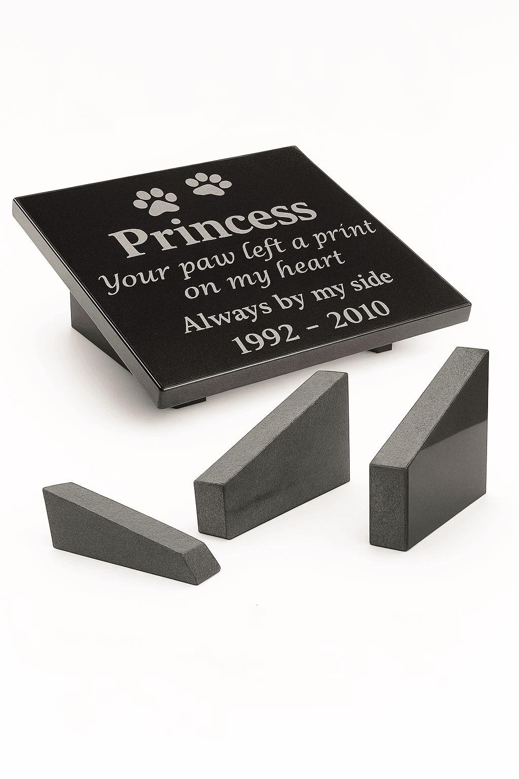 Tặng chân đỡ đá granite cho bia mộ thú cưng